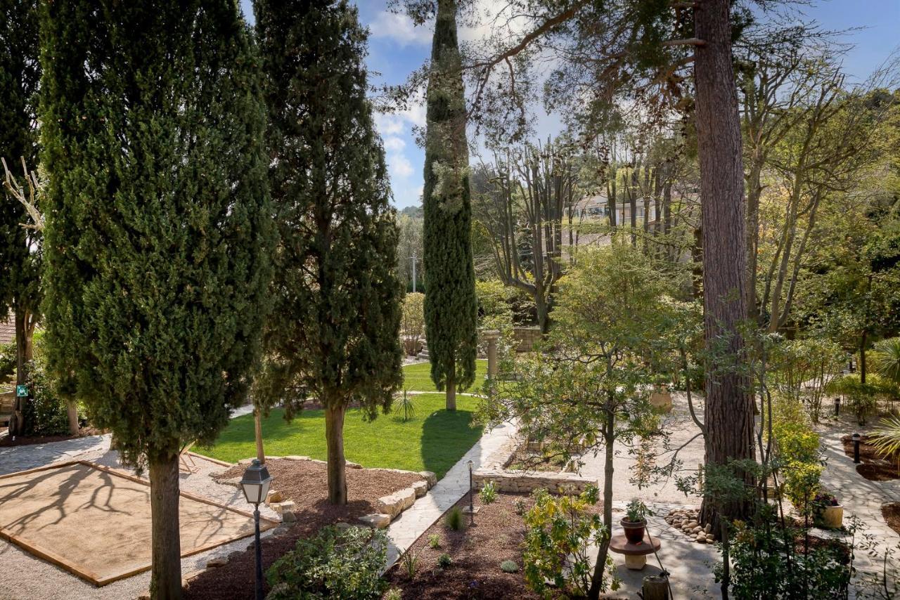 Hotel La Magnaneraie Villeneuve-les-Avignon Exterior photo